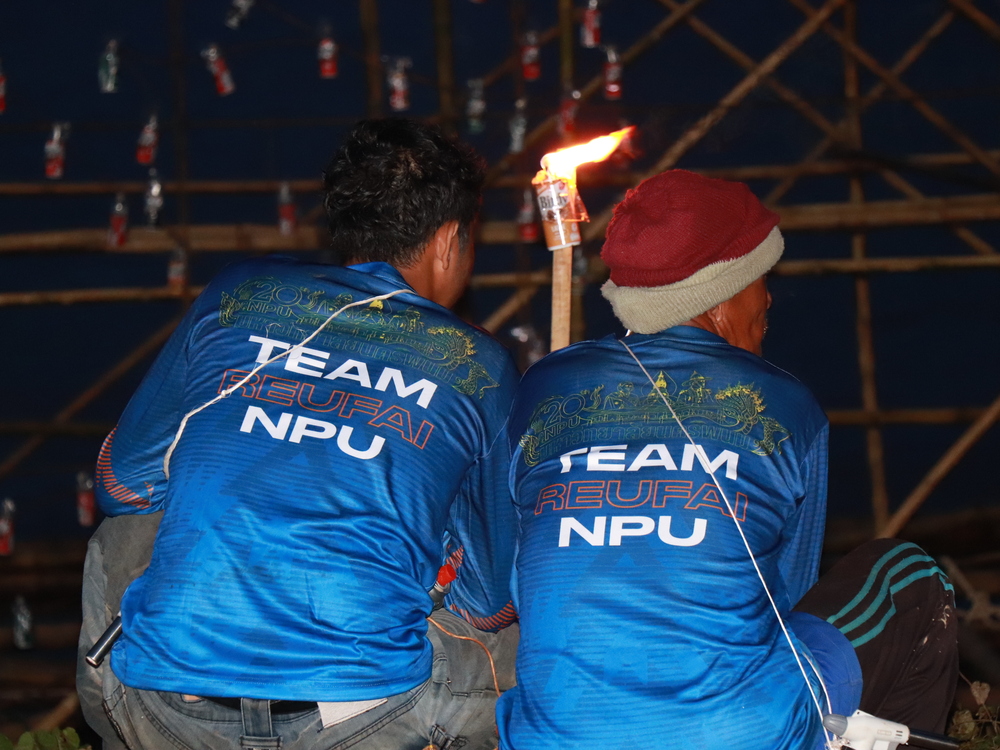 มหาวิทยาลัยนครพนมจัดแสดง “เรือไฟโชว์” ลำแรก เปิดม่านงานมหกรรมไหลเรือไฟโลก ประจำปี 2568