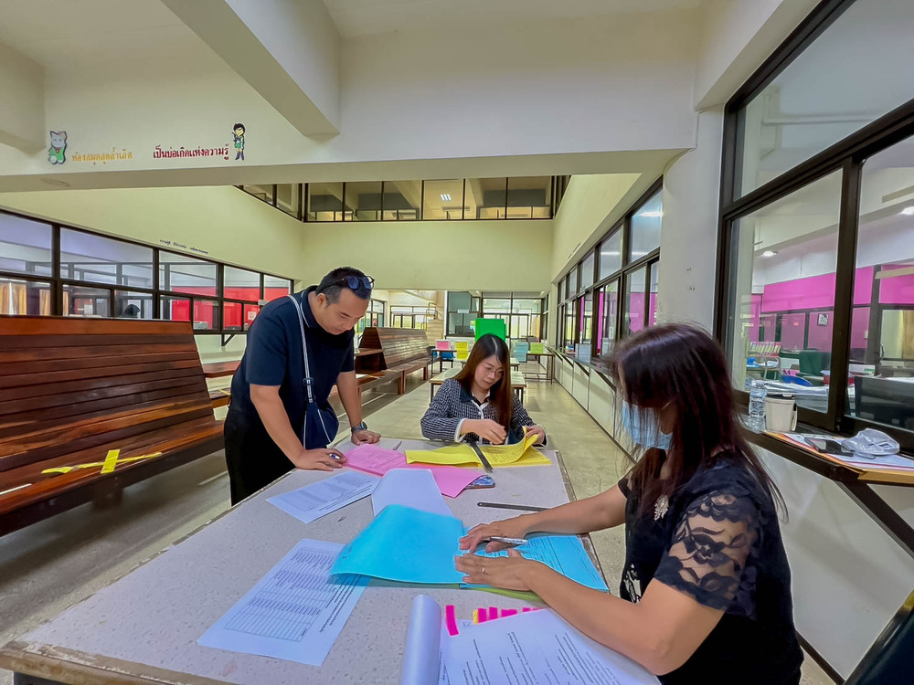 บุคลากร ม.นครพนม ร่วมแสดงพลังใช้สิทธิ์เลือกตั้งตัวแทน ทำหน้าที่เป็นกรรมการสรรหานายกสภามหาวิทยาลัย และกรรมการสรรหากรรมการสภามหาวิทยาลัยผู้ทรงคุณวุฒิมหาวิทยาลัย