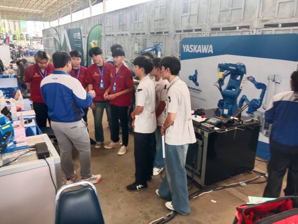 นักศึกษามหาวิทยาลัยนครพนม คว้า 4 รางวัลจากเวที “ESAN Robocon 2025” โชว์ศักยภาพด้านหุ่นยนต์อุตสาหกรรม