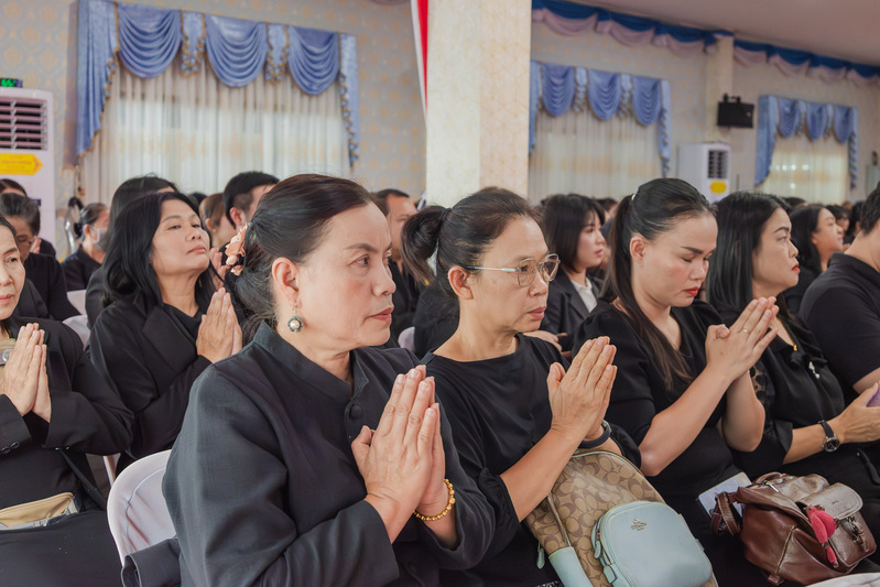 บำเพ็ญกุศลสวดพระอภิธรรม อุทิศถวายพระราชกุศลแด่ สมเด็จพระบรมราชชนนีพันปีหลวง