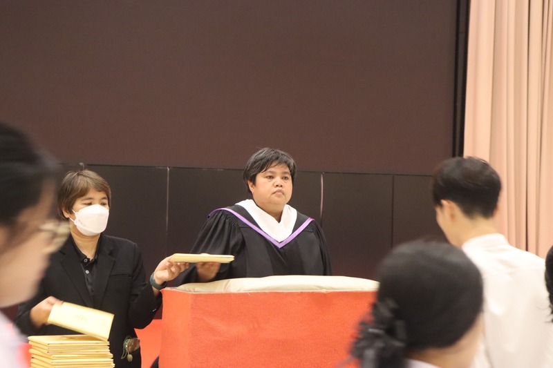 ซักซ้อมนักศึกษาต้นแบบ เตรียมความพร้อมพิธีพระราชทานปริญญาบัตร ประจำปีการศึกษา 2567