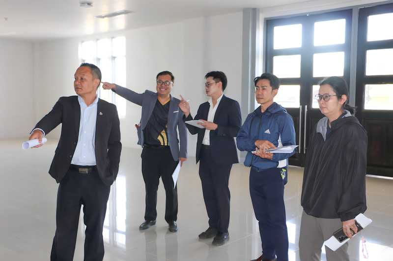 ประชุมเตรียมความพร้อมงานพิธีพระราชทานปริญญาบัตร ประจำปีการศึกษา 2567