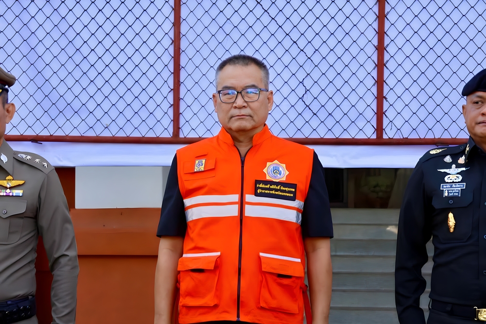 ม.นครพนม ร่วมปล่อยขบวน “ชาวนครพนมรวมน้ำใจ” สนับสนุนเครื่องจักรกลสาธารณภัยและส่งกำลังพลช่วยเหลือผู้ประสบอุทกภัยจังหวัดสงขลา