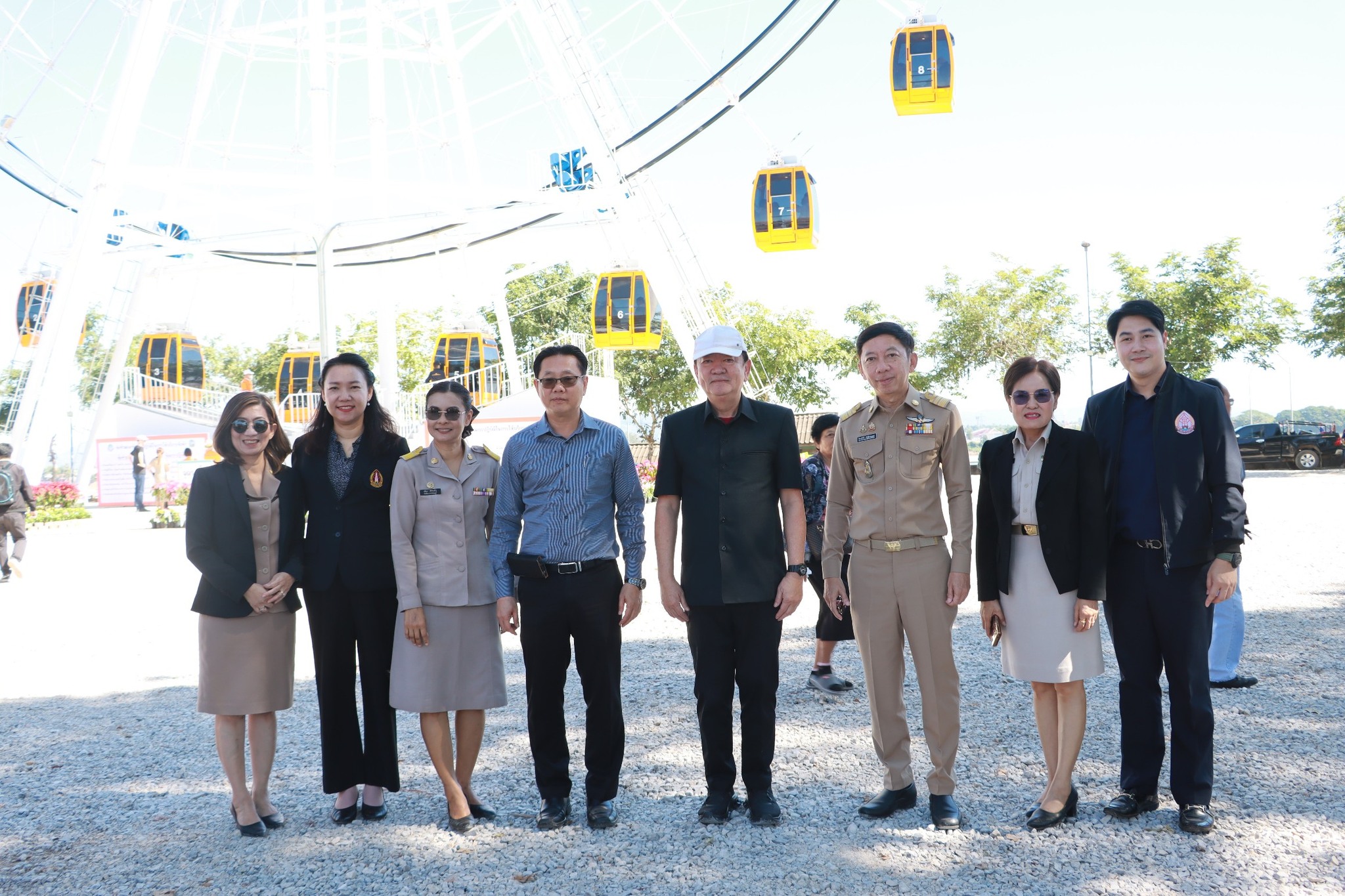 ม.นครพนม เยี่ยมชม “ชิงช้าสวรรค์แม่โขงริเวอร์อาย” แลนด์มาร์กใหม่เมืองนครพนม