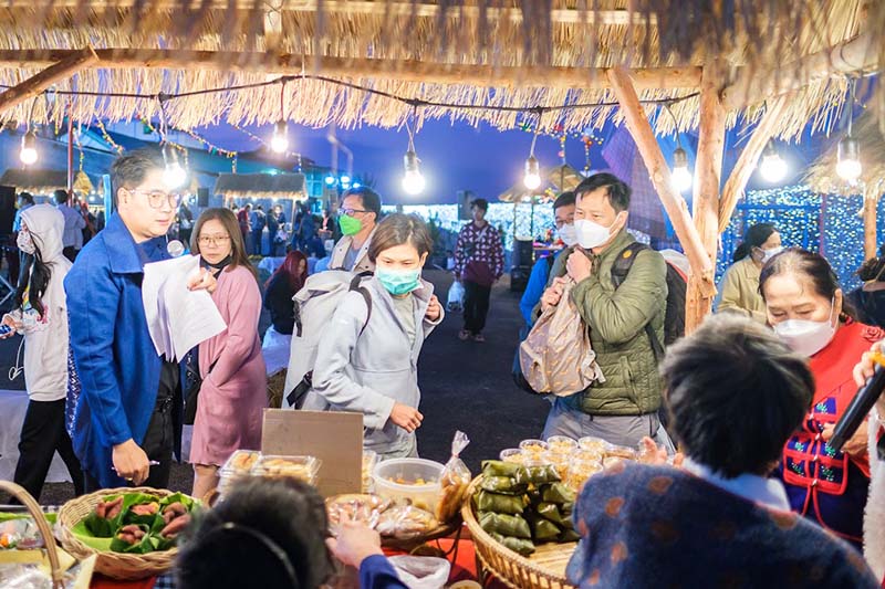 ม.นครพนม ร่วมกับ ม.ศิลปากร สถาบันพระปกเกล้า และเทศบาลเมืองนครพนม เปิด 