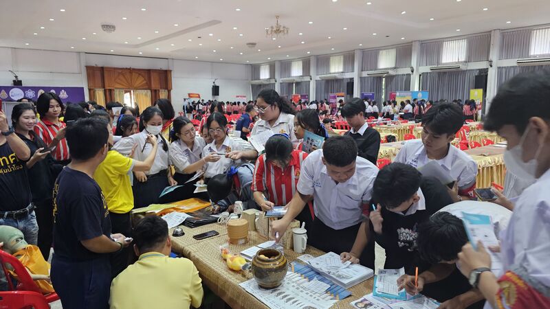 งานรับเข้าและแนะแนวการศึกษา มนพ. จัดกิจกรรมบริการวิชาการและแนะแนวการศึกษาแก่โรงเรียนนครพนมวิทยาคม