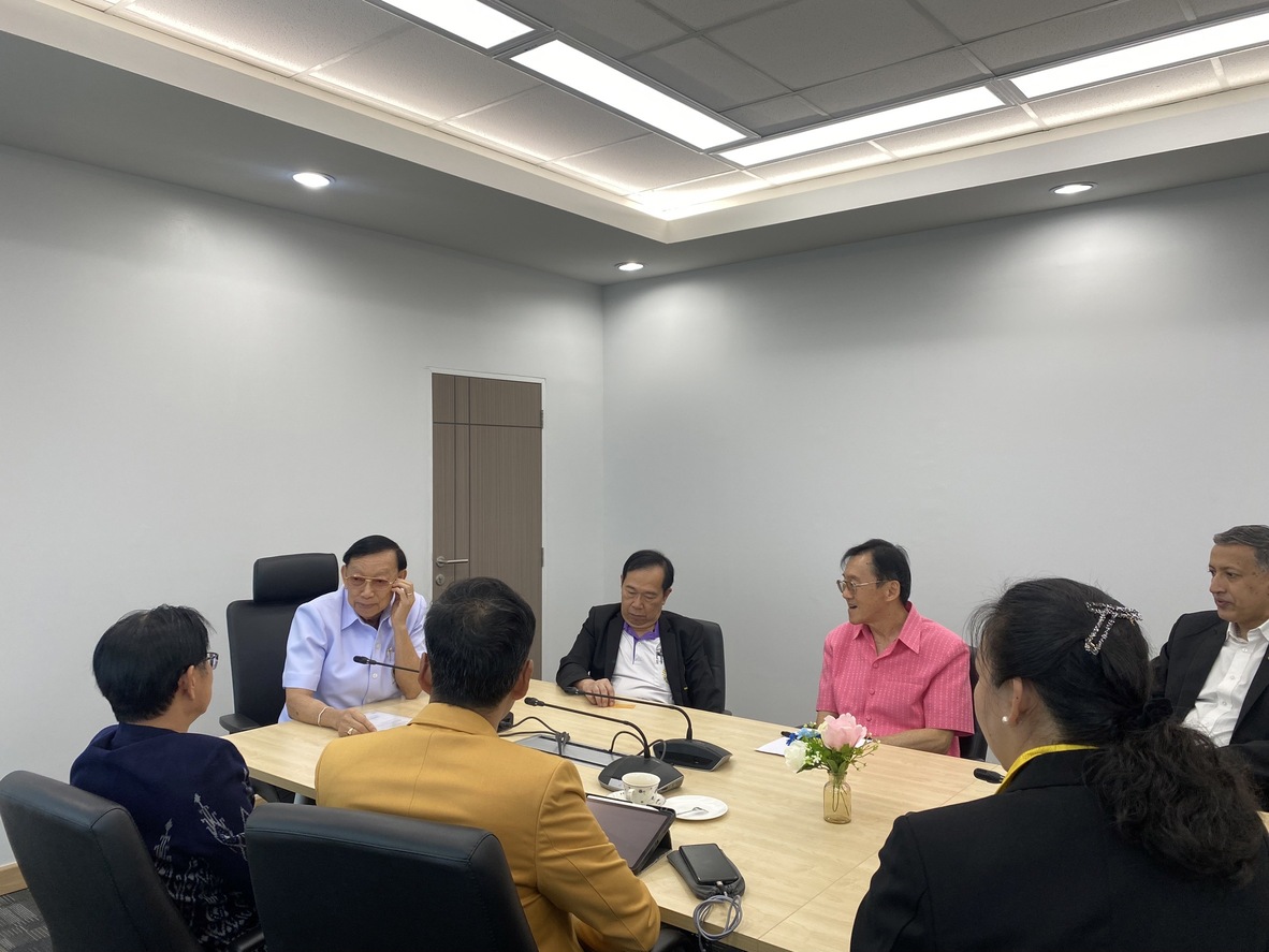 ม.นครพนม หารือการทำความร่วมมือด้านการผลิตแพทย์และบุคลากรด้านสุขภาพ กับสถาบันพระบรมราชชนก (Nakhon Phanom University discusses collaboration on medical and healthcare personnel production with the Praboromarajchanok Institute.)