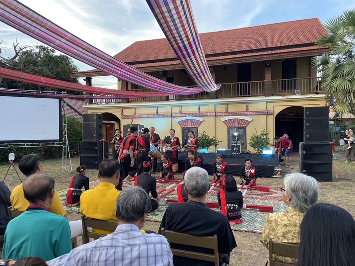 ม.นครพนม ร่วมเวทีเสวนา “คน เคลื่อน โขง เดินเมืองนครพนม” ขับเคลื่อนแหล่งเรียนรู้เด็กและเยาวชน จ.นครพนม