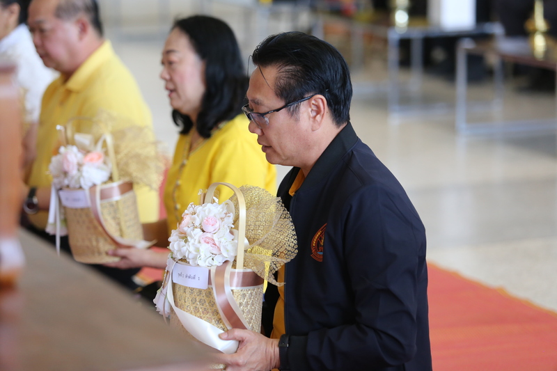 พิธีทำบุญตักบาตร วันคล้ายวันสถาปนามหาวิทยาลัยนครพนม ครบรอบ 19 ปี