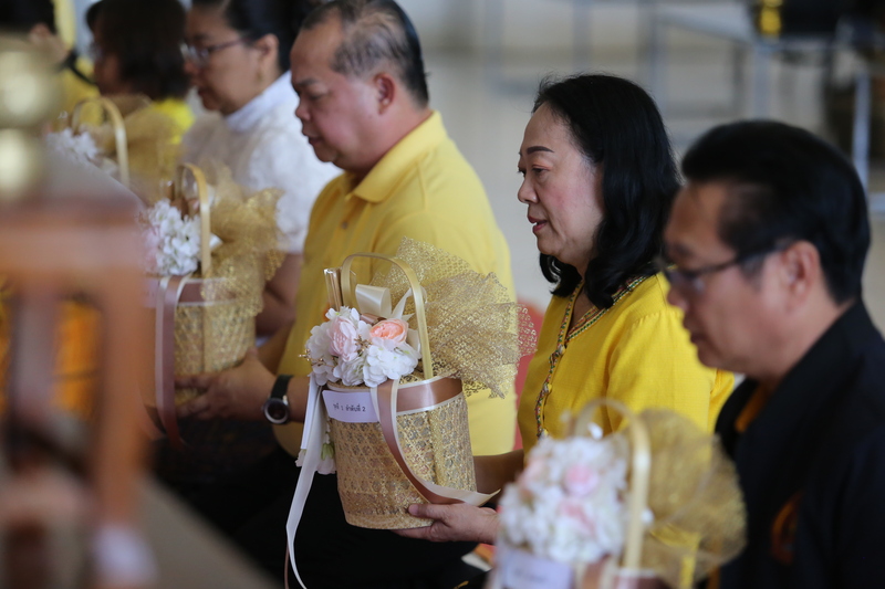 พิธีทำบุญตักบาตร วันคล้ายวันสถาปนามหาวิทยาลัยนครพนม ครบรอบ 19 ปี