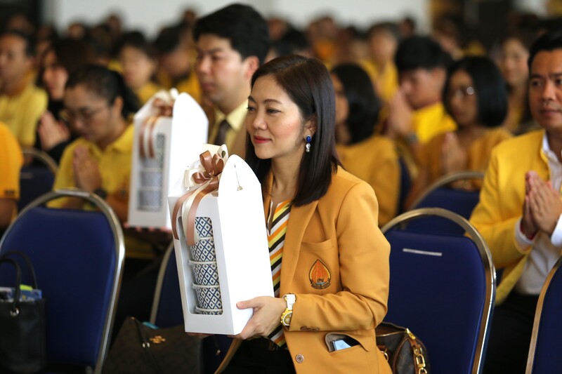 พิธีทำบุญตักบาตร วันคล้ายวันสถาปนามหาวิทยาลัยนครพนม ครบรอบ 19 ปี