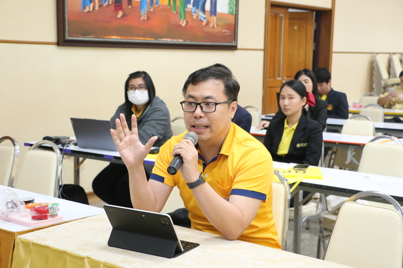 ม.นครพนม จัดโครงการฝึกอบรมการใช้สื่อออนไลน์ในการปฏิบัติงานอย่างสร้างสรรค์