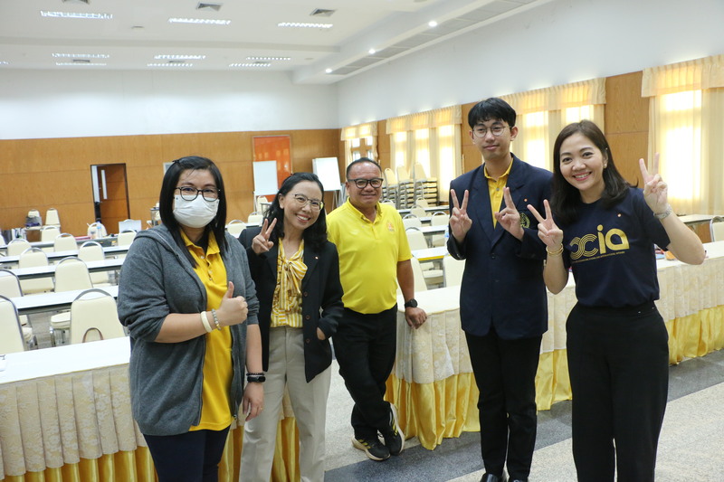 ม.นครพนม จัดโครงการฝึกอบรมการใช้สื่อออนไลน์ในการปฏิบัติงานอย่างสร้างสรรค์