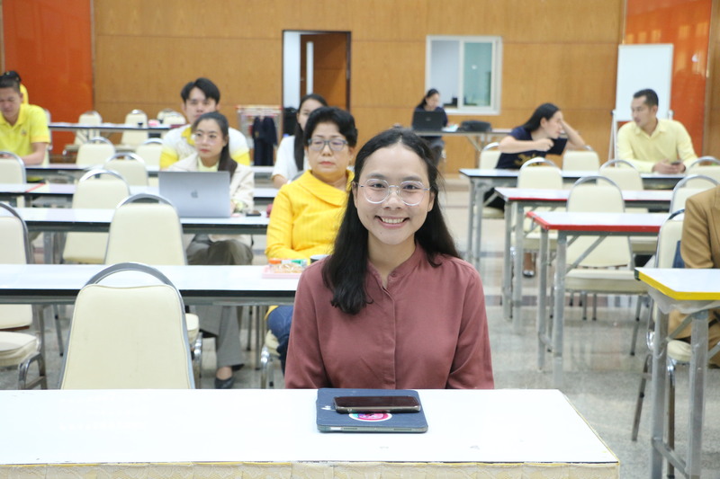 ม.นครพนม จัดโครงการฝึกอบรมการใช้สื่อออนไลน์ในการปฏิบัติงานอย่างสร้างสรรค์