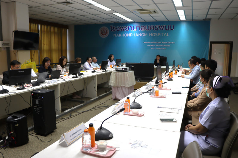 ม.นครพนม เข้าหารือแนวทางการวางแผน การผลิตแพทย์ และบุคลากรด้านสาธารณสุข ภายใต้โครงการ 9 หมอ ณ โรงพยาบาลนครพนม