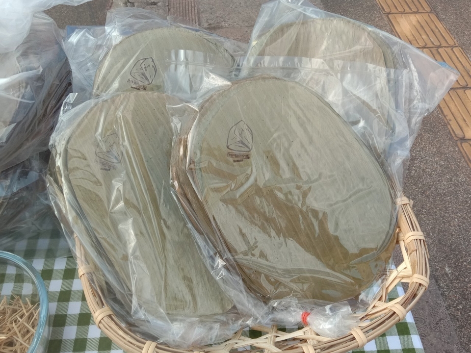 นักวิจัย ม.นครพนม จัดสาธิตการทำกะละแมโบราณ ชวนชิมเมนูอาหารถิ่นนครพนม ยลเรือไฟโบราณ งานประเพณีไหลเรือไฟ 2567