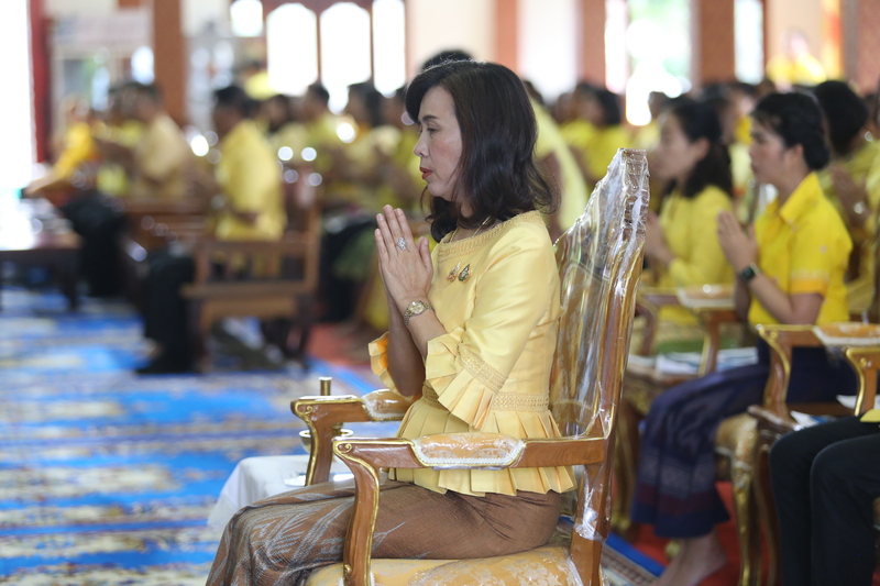 ม.นครพนม ร่วมพิธีเจริญพระพุทธมนต์เฉลิมพระเกียรติ ถวายพระพรชัยมงคลแด่พระบาทสมเด็จพระเจ้าอยู่หัว เนื่องในโอกาสมหามงคลเฉลิมพระชนมพรรษา 6 รอบ 28 กรกฎาคม 2567