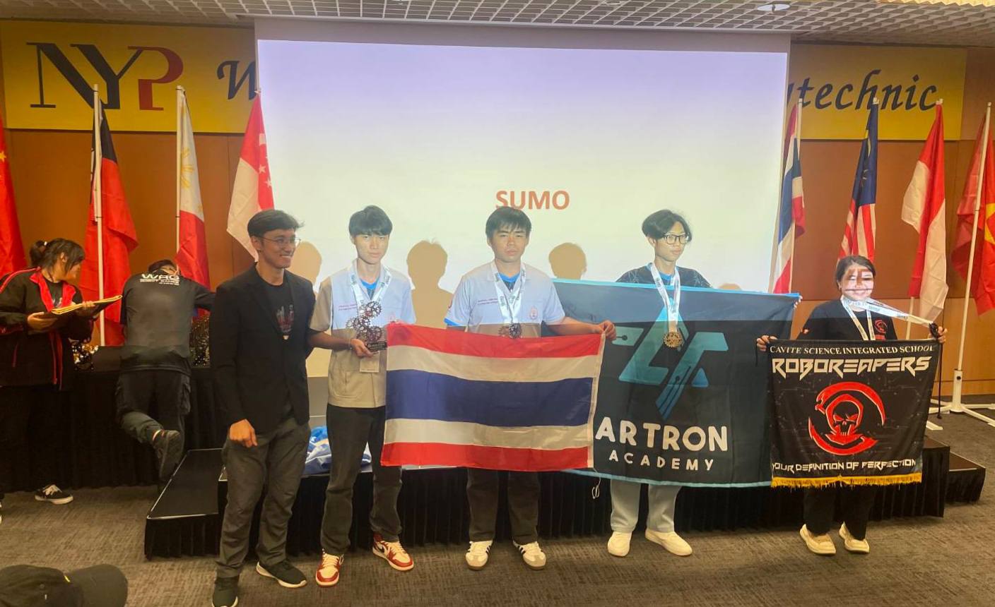 นศ.หุ่นยนต์อุตสาหกรรมและระบบอัตโนมัติ ม.นครพนม สุดเจ๋ง..คว้า 4 รางวัลการแข่งขันหุ่นยนต์ซูโม่นานาชาติ WRG 2024 ประเทศสิงคโปร์