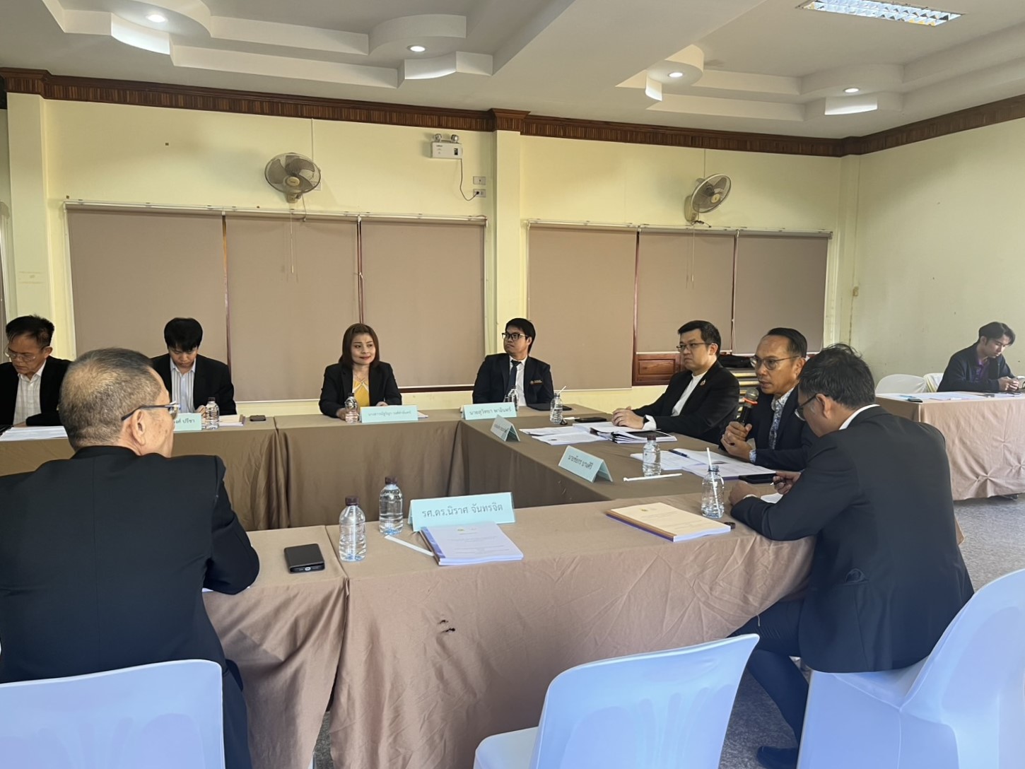 ม.นครพนม บูรณาการร่วมกับ ป.ป.ช. ประจำจังหวัดนครพนม จัดหลักสูตรบริการความรู้เสริมสร้างธรรมาภิบาลองค์กร ปลูกฝังจิตสำนึกต่อต้านการทุจริต และการประพฤติมิชอบ (Nakhon Phanom University, in collaboration with the Office of The National Anti-Corruption Commission (ONACC) in Nakhon Phanom province, organized a knowledge service course to enhance organizational governance and instill an anti-corruption and misconduct awareness.)