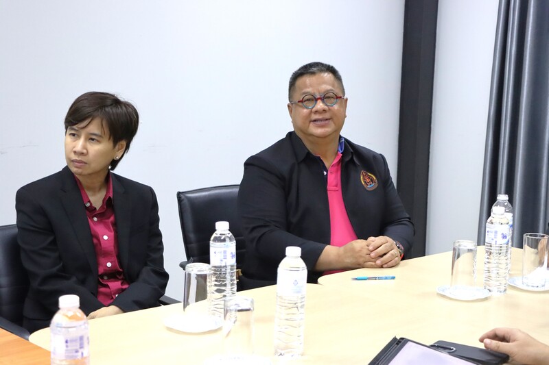 ม.นครพนม จับมือ 2 บริษัทยักษ์ใหญ่ธุรกิจยานยนต์ไฟฟ้าจีน เตรียมผลิตบุคลากรป้อนตลาดอุตสาหกรรม