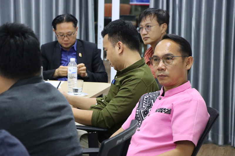 ม.นครพนม จับมือ 2 บริษัทยักษ์ใหญ่ธุรกิจยานยนต์ไฟฟ้าจีน เตรียมผลิตบุคลากรป้อนตลาดอุตสาหกรรม