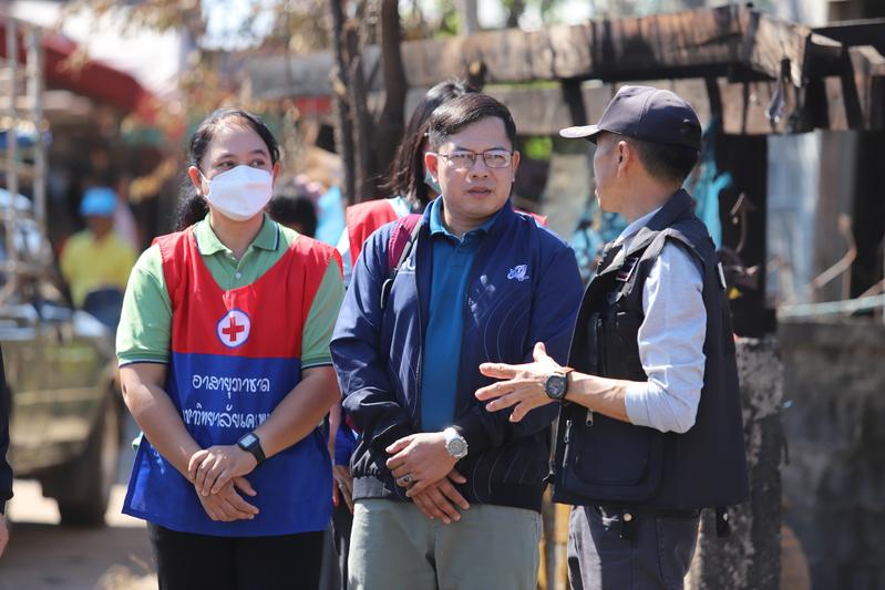 ม.นครพนม มอบสิ่งของช่วยเหลือผู้ประสบอัคคีภัยในพื้นที่ อ.ศรีสงคราม จ.นครพนม