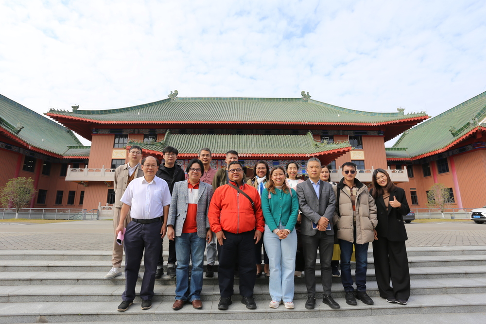 มหาวิทยาลัยนครพนมศึกษาดูงานพร้อมสร้างความร่วมมือด้านการเกษตรอัจฉริยะกับมหาวิทยาลัยและองค์กรชั้นนำในจีน