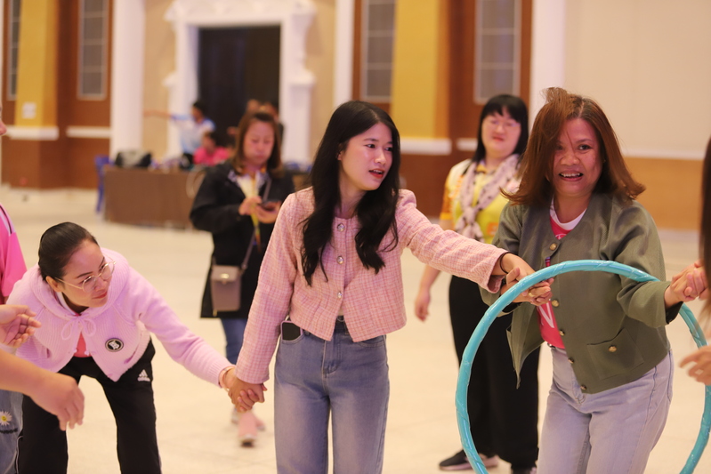 ม.นครพนม จัดกิจกรรม “สานสัมพันธ์ รวมใจประสานครอบครัว มนพ” ส่งท้ายปี 2567