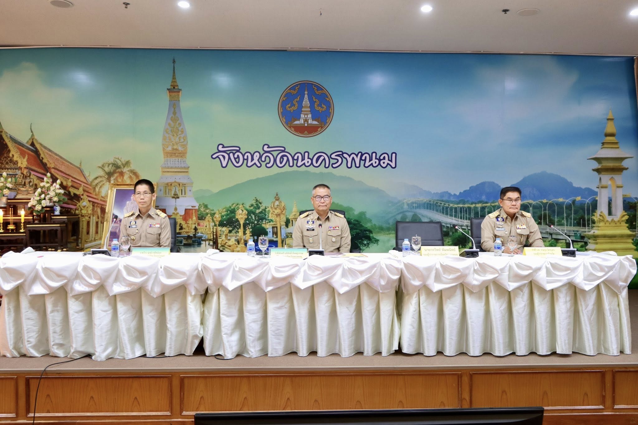 มหาวิทยาลัยนครพนม ร่วมประชุมกรมการจังหวัดและหัวหน้าส่วนราชการ ประจำเดือนกุมภาพันธ์ ขับเคลื่อนภารกิจสำคัญตามนโยบายรัฐบาล