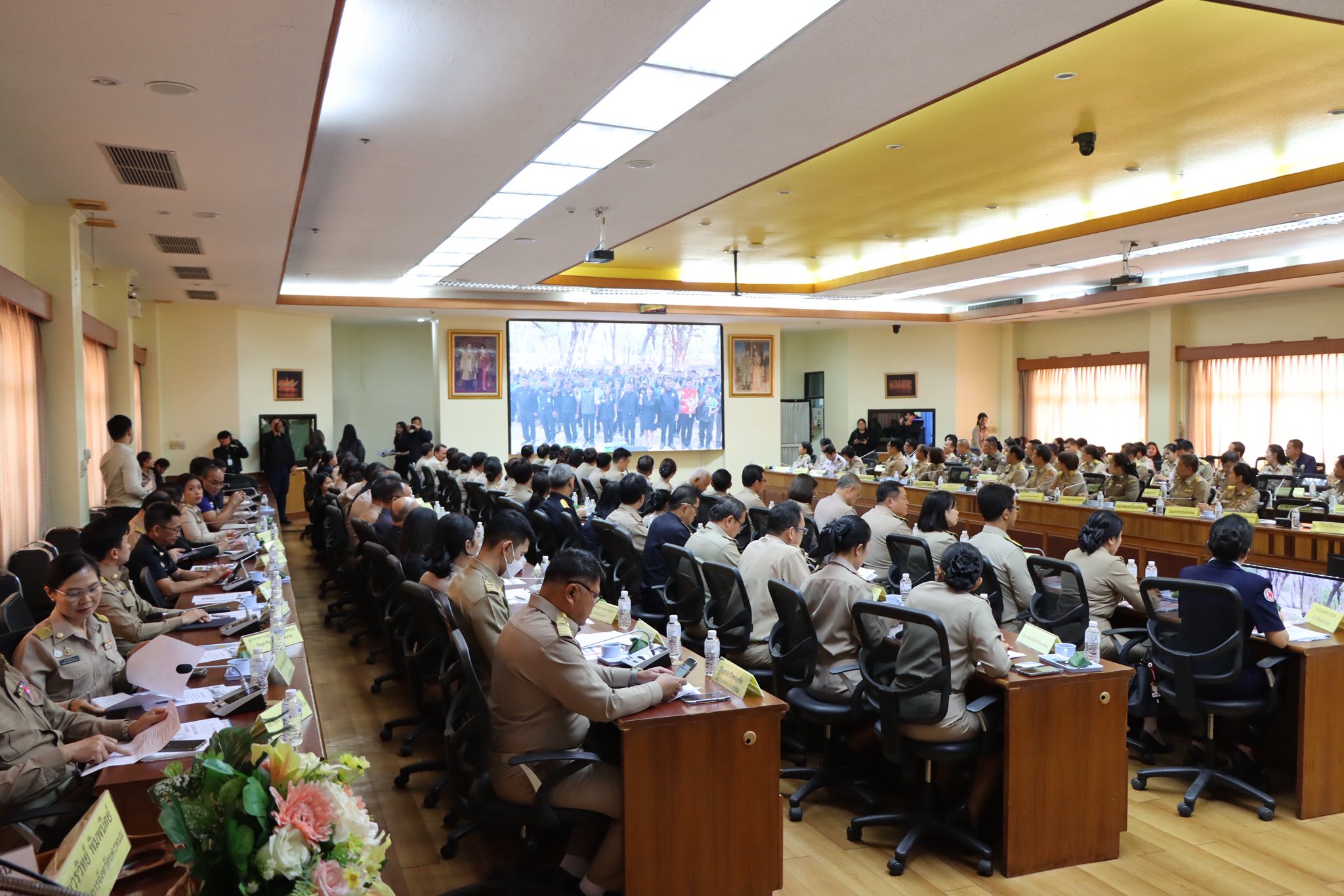 มหาวิทยาลัยนครพนม ร่วมประชุมกรมการจังหวัดและหัวหน้าส่วนราชการ ประจำเดือนกุมภาพันธ์ ขับเคลื่อนภารกิจสำคัญตามนโยบายรัฐบาล