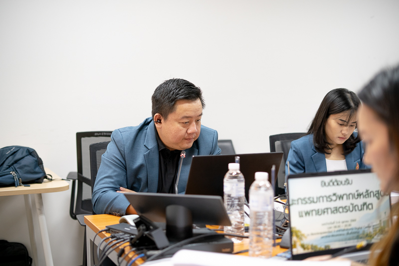 คณะแพทยศาสตร์ ม.นครพนม จัดกิจกรรมอบรมเตรียมพร้อมรับการประเมินหลักสูตรแพทยศาสตรบัณฑิตและสถาบัน (สมพ.: IMEAc)