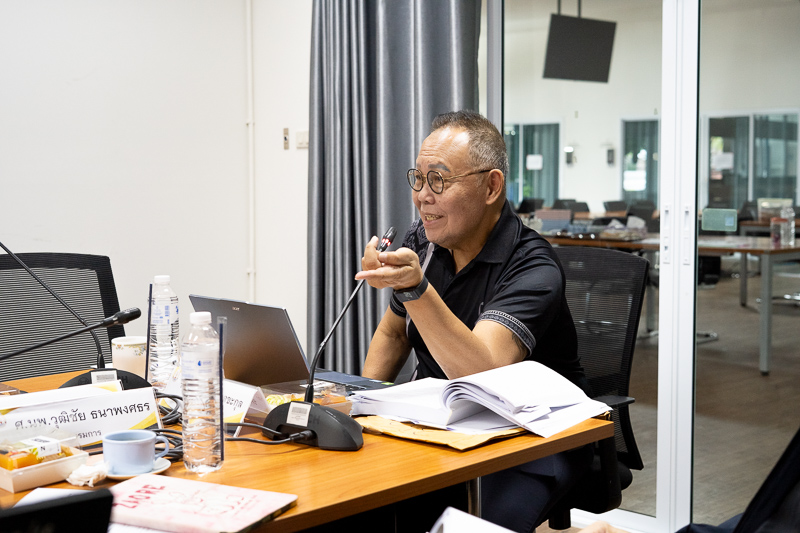 คณะแพทยศาสตร์ ม.นครพนม จัดกิจกรรมอบรมเตรียมพร้อมรับการประเมินหลักสูตรแพทยศาสตรบัณฑิตและสถาบัน (สมพ.: IMEAc)